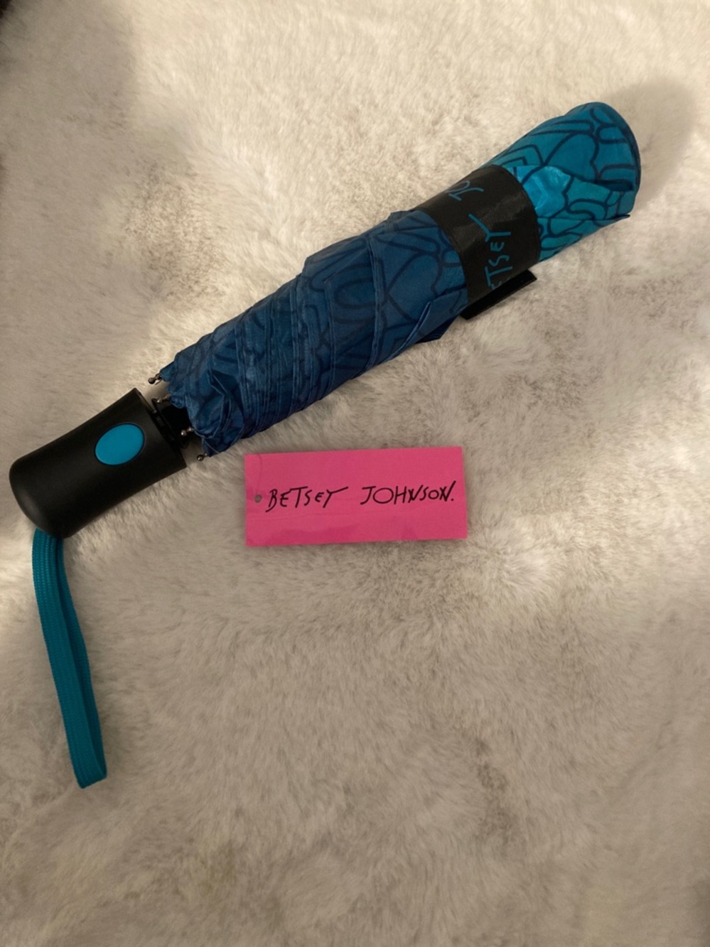 Betsey Johnson  Auto Open Umbrella